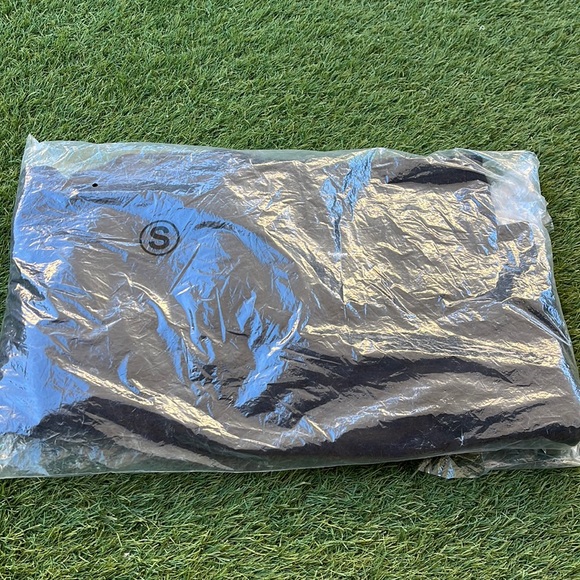 Supreme Small Box Hooded Sweatshirt - Picture 6 of 6